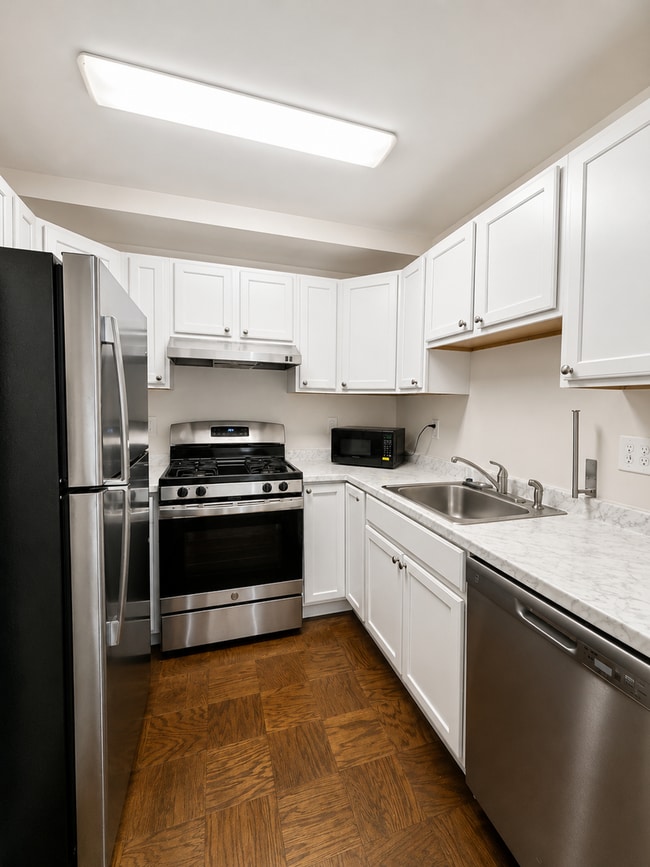 Building Photo - 10850 Green Mountain Cir