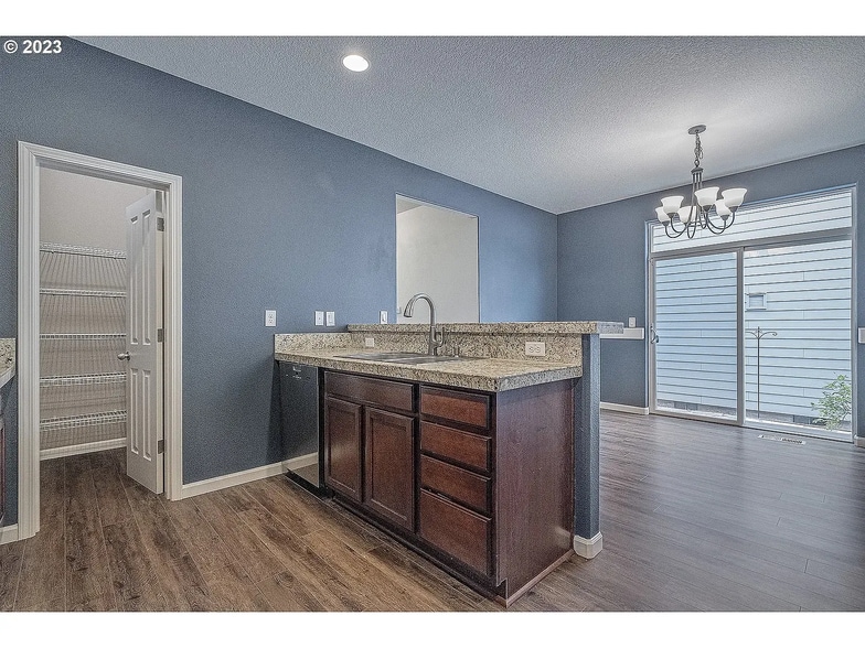 Building Photo - 5310 SE Redberry Pl