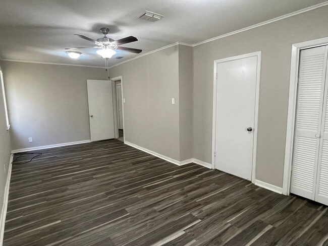 Building Photo - Don't Miss Out! Wont Last Long!