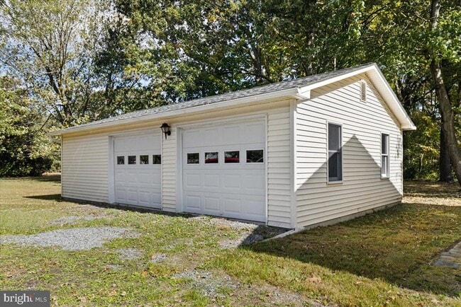 Building Photo - 786 Masons Beach Rd