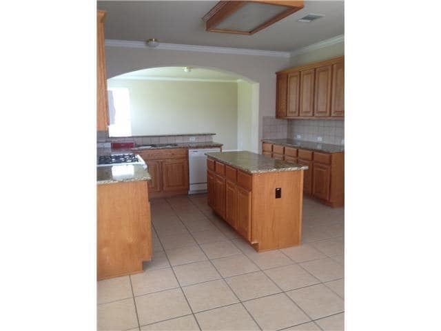 Building Photo - 2204 Voyageurs Ln