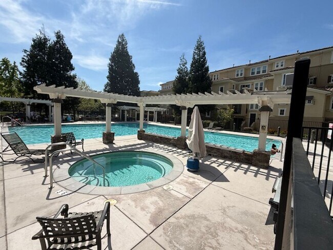 Building Photo - Stunning 5-Bed. 2.5 bath Home in the Heart of Pleasanton Meadows, Community Pool