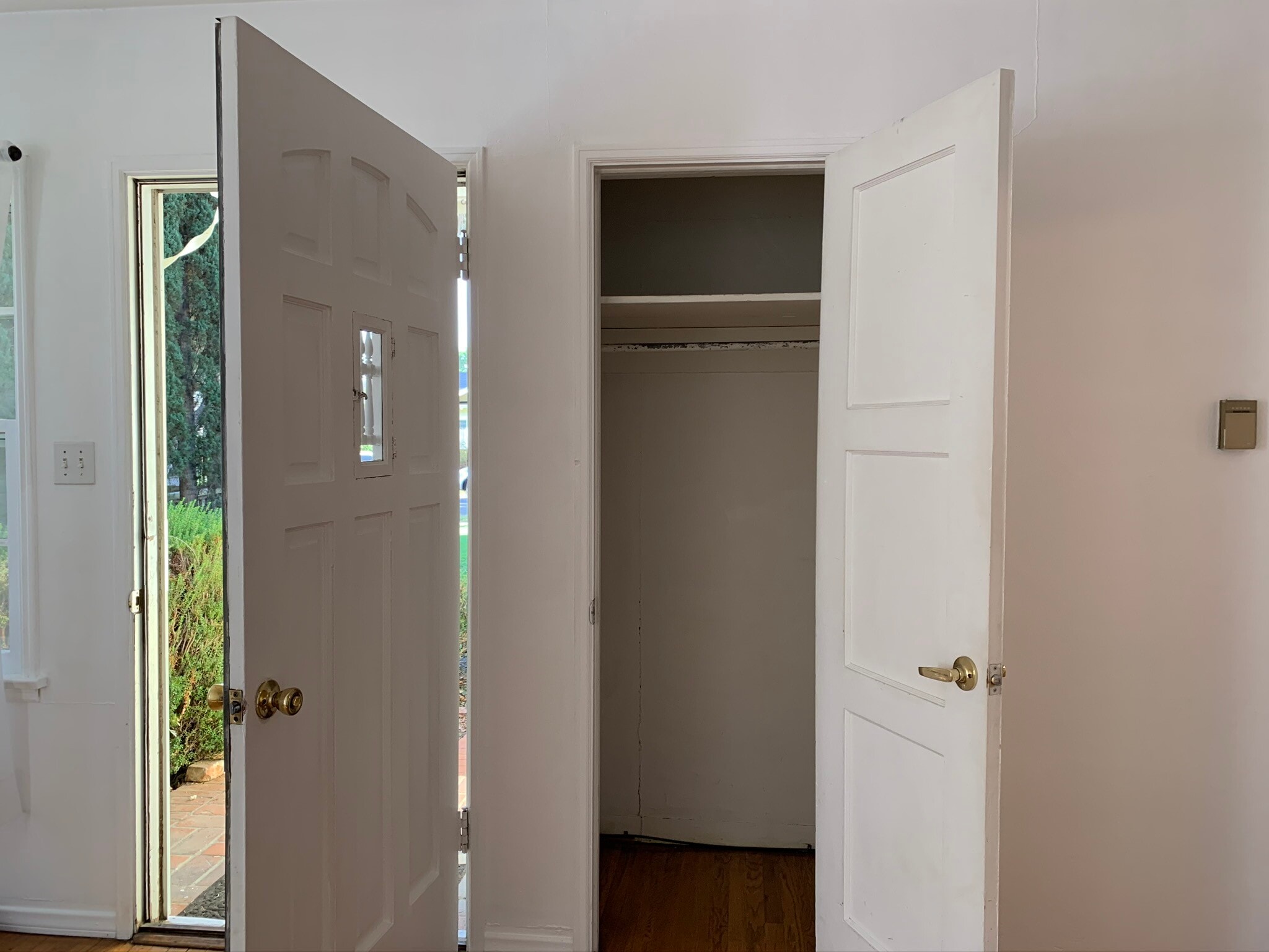 Entrance and coat closet into living room - 4435 12th St