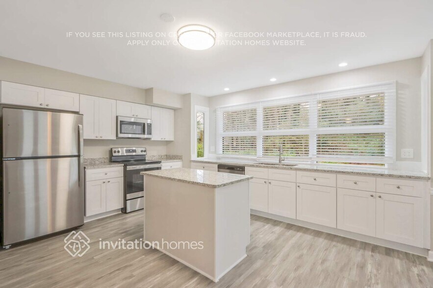 Building Photo - 651 Wohelo Ct