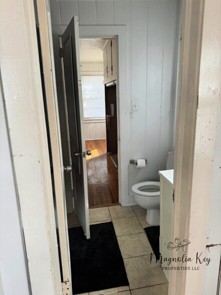 Building Photo - 7203 Porcher Dr