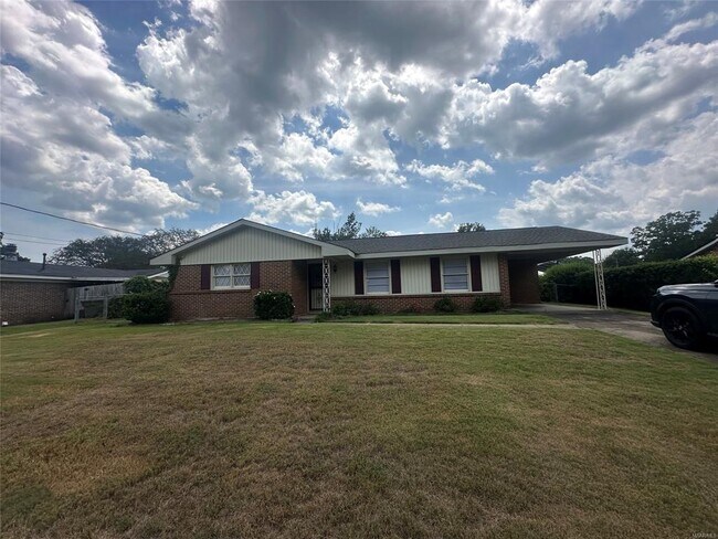 Building Photo - 4336 Donovan Dr
