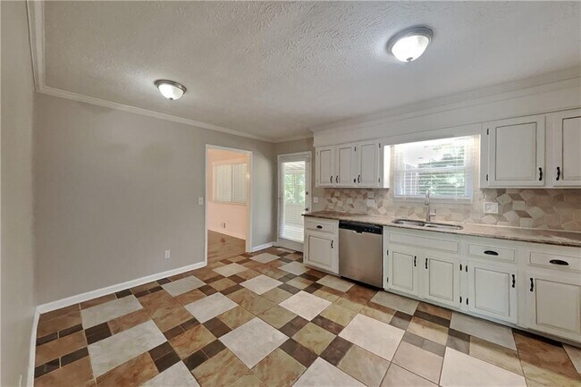 Building Photo - 3259 Rangers Gate Dr