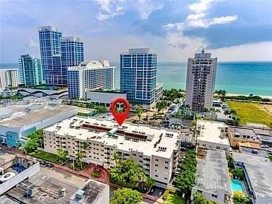 Building Photo - 6801 Harding Ave