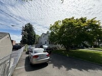 Building Photo - 112 Stiles St