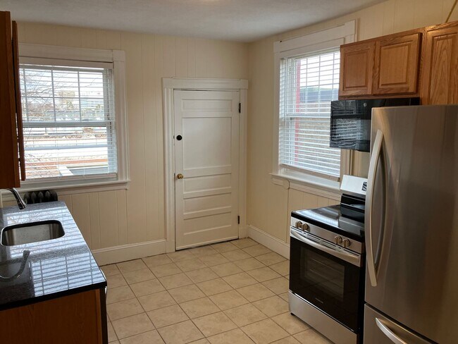 Building Photo - Single Family in Allston Near BU - Available 9/1/2026