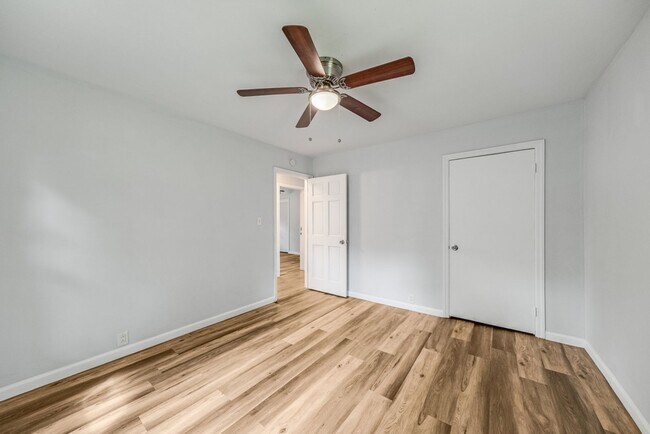 Building Photo - Move-In Ready 4 Bedroom Home in the Heart of Champaign