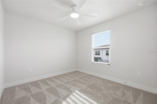 Building Photo - 6917 Five Oaks Dr