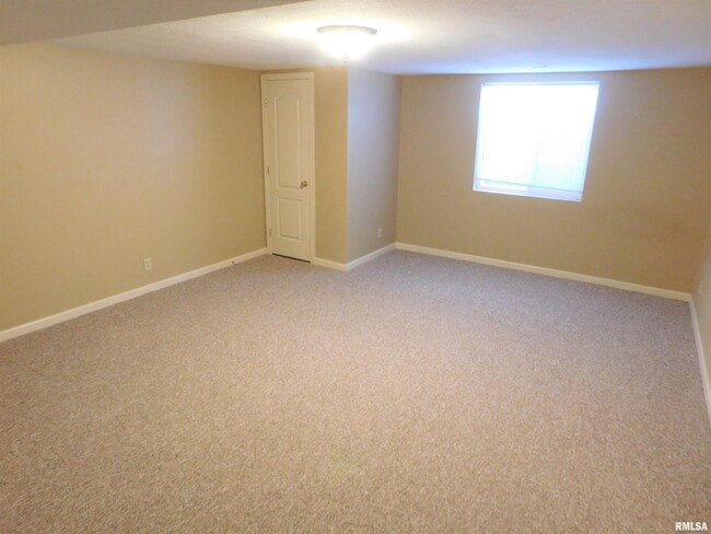 Building Photo - 1013 E Jackson St