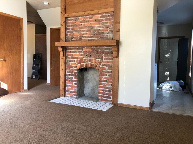 Living Room - 1104 Pennsylvania Ave