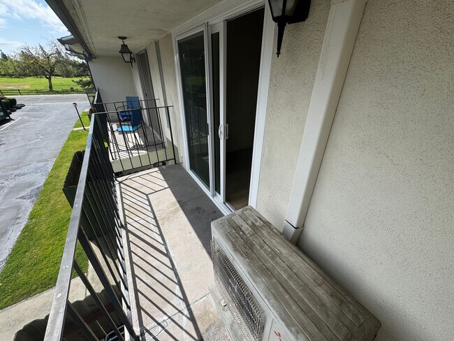 Building Photo - 2761 Larkspur Ln