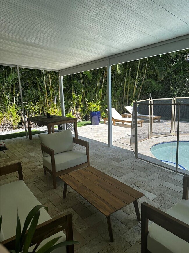 Building Photo - 630 San Lorenzo Ave