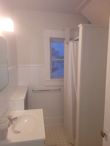 Building Photo - 504 S Franklin St