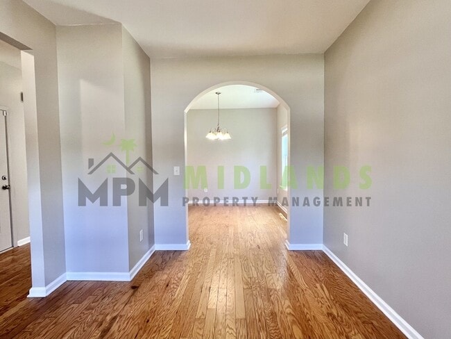 Building Photo - 464 Edenhall Dr