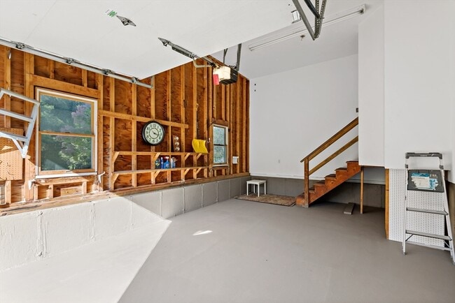 Building Photo - 1 Little Smelt Pond Rd