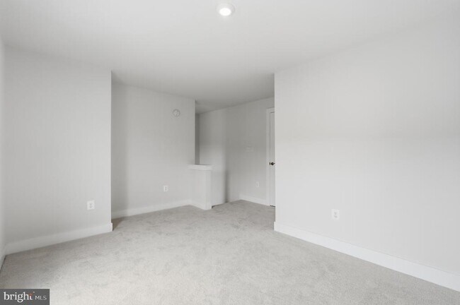 Building Photo - 2389 Liberty Lp