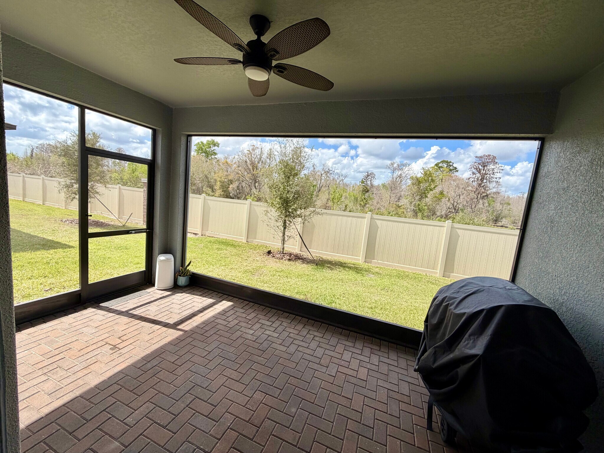 Building Photo - 9971 Campanula Ct