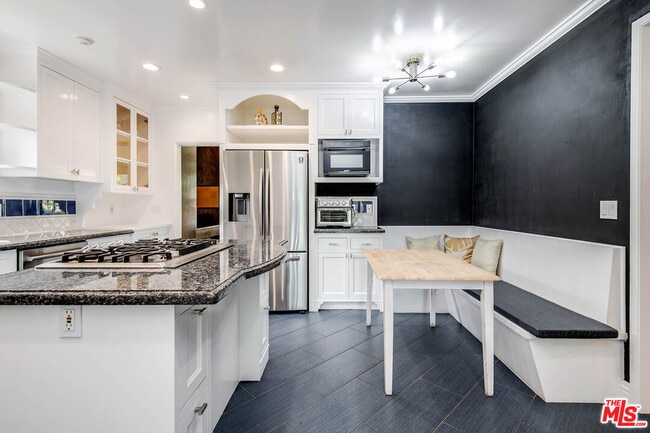 Building Photo - 3012 Bagley Ave