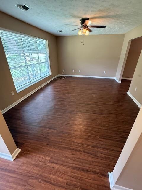 Building Photo - 1601 Salmon Dr