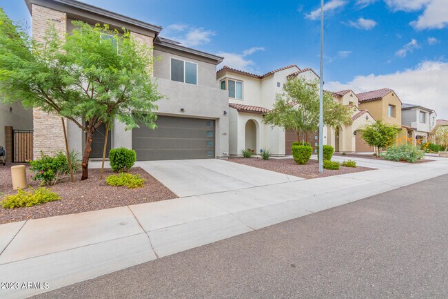 Building Photo - 7322 W Phelps Rd