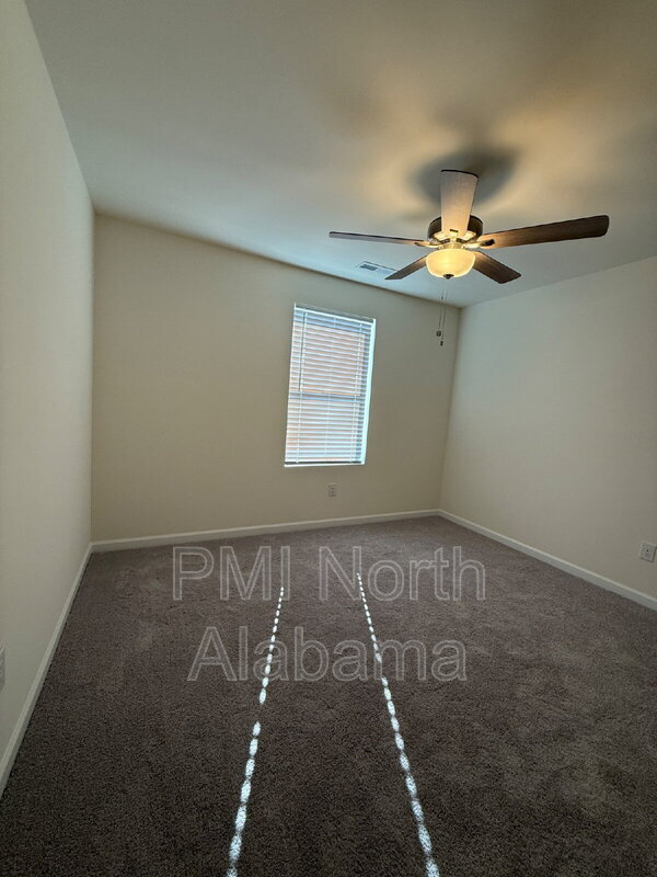 Building Photo - 112 Vulcan St