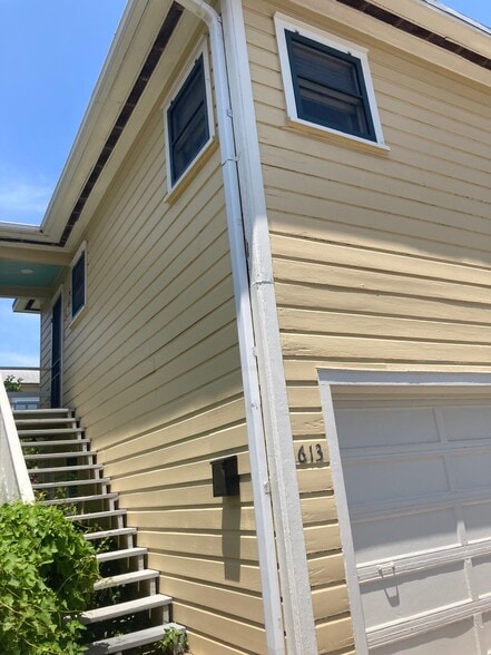 Entry from 12th Stree - 613 12th St