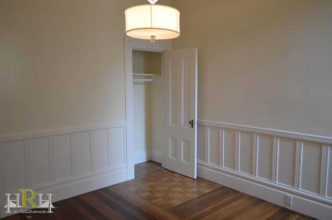 Building Photo - Location!! Charming 3 BR | 1.5 BA in the H...