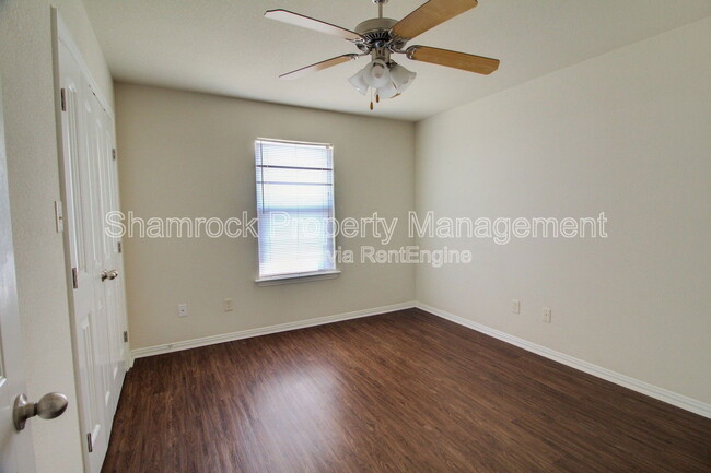 Building Photo - 1208 Maverick Trail