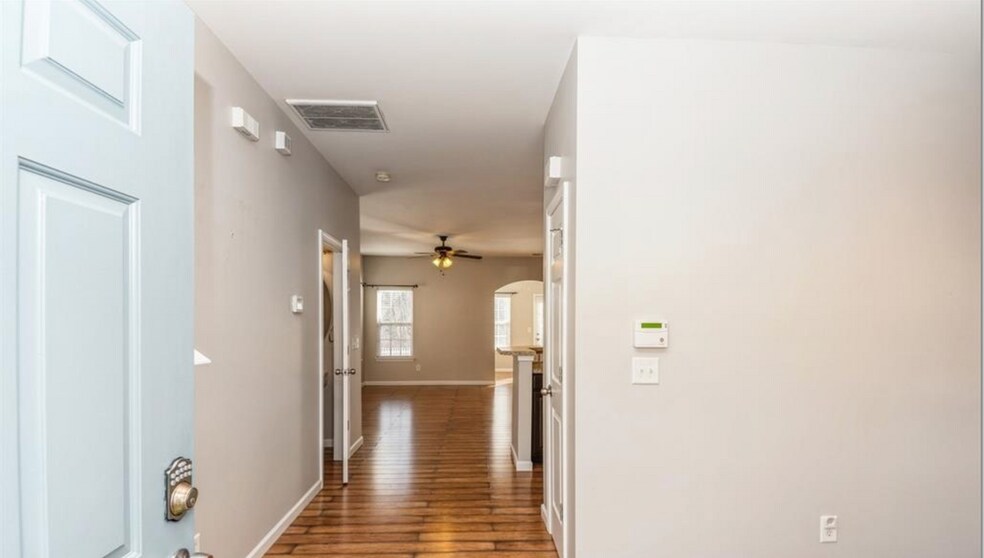 Building Photo - 2327 Crosscut Dr
