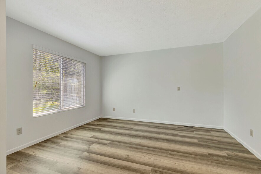 Building Photo - 206 Glenwood Ave