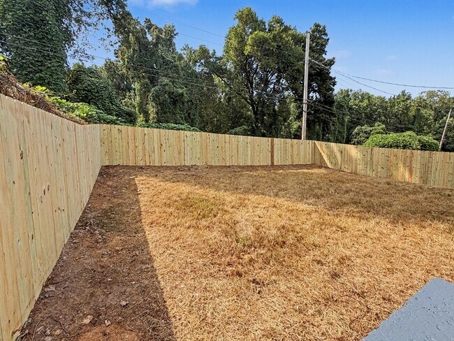 Building Photo - 4551 Sunny View Dr