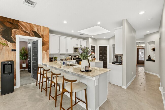Building Photo - 1511 Maple Rdg Dr