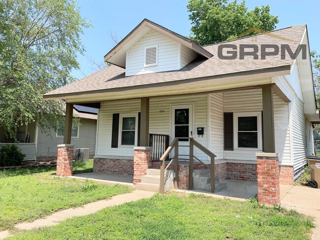 Primary Photo - Spacious 3-Bedroom, 1.5 Bathroom Home