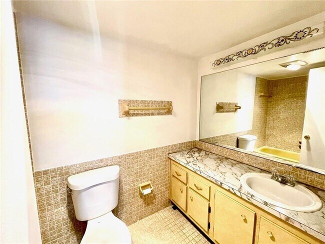Building Photo - 2061 NW 47th Terrace