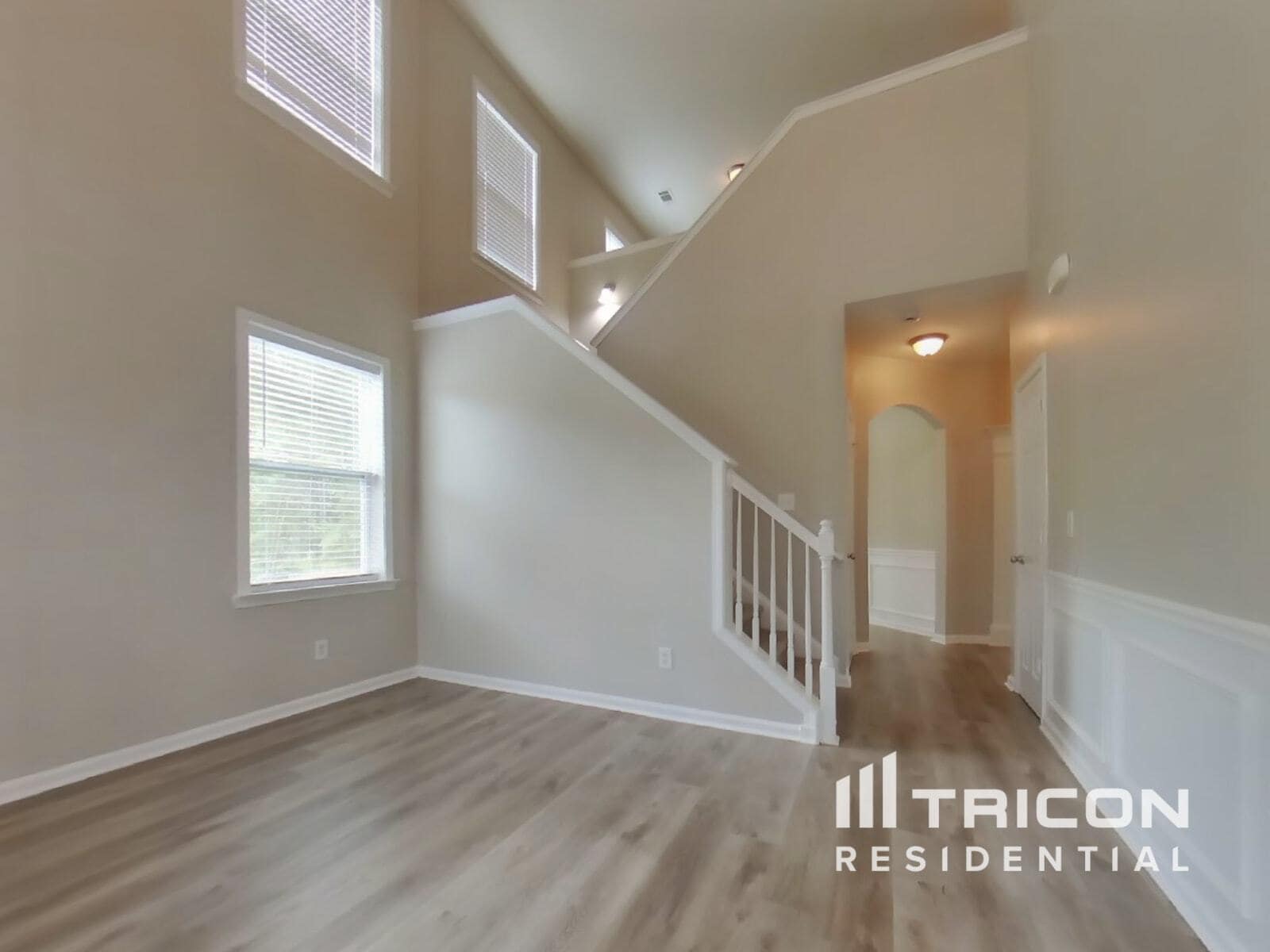 Building Photo - 9106 Valleyview Ct