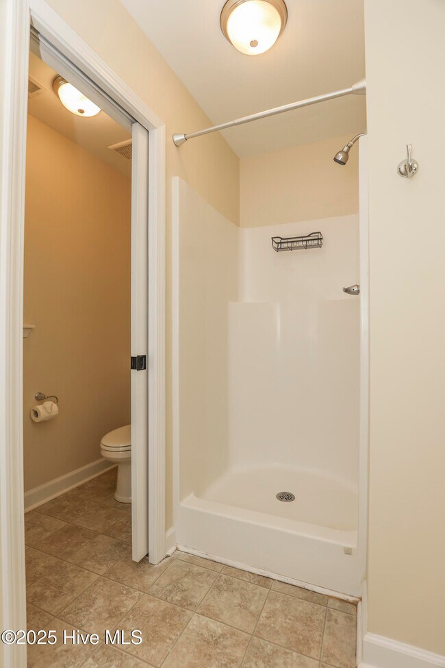 Building Photo - 304 Windward Landing