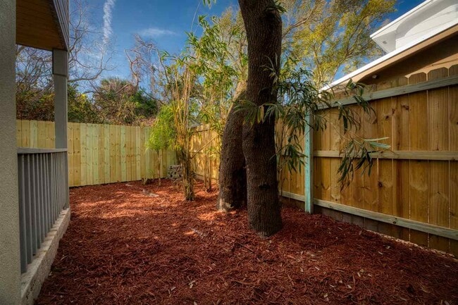 Building Photo - 203 E St