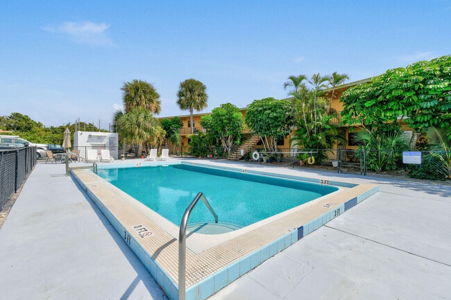 Building Photo - 324 Southwind Dr