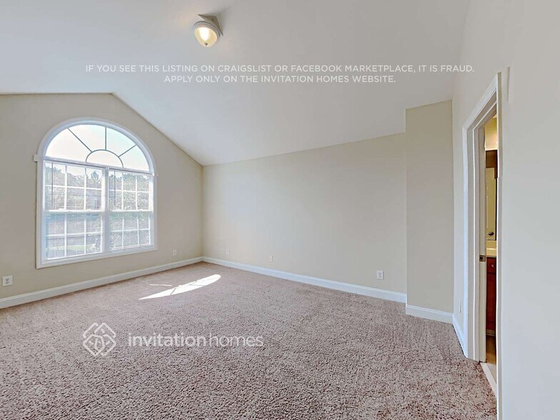 Building Photo - 1410 Nicklaus Dr