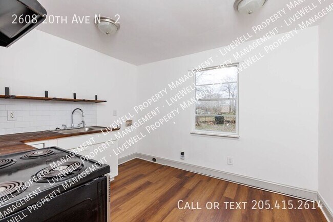 Building Photo - 2608 20th Ave N