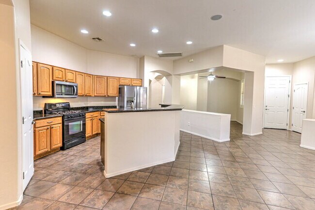 Building Photo - Rancho Sahuarita Gated Community