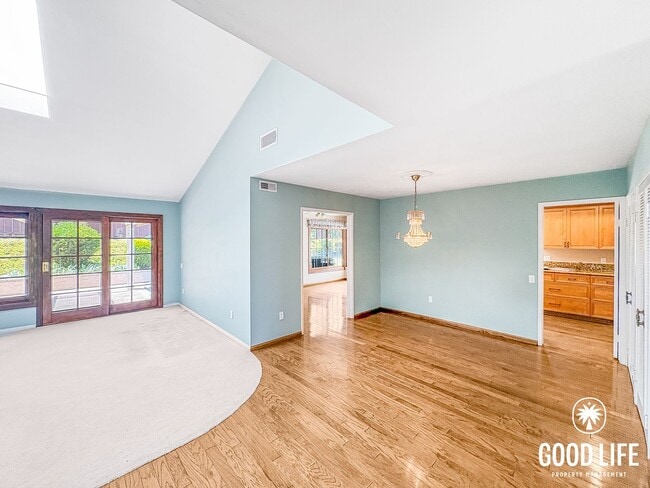 Building Photo - Spacious 3BD/2BA Home in Rancho Bernardo with Office, Large Backyard w/ Garden Beds & 2-Car Garage