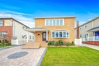 Building Photo - 22 Sandalwood Ave