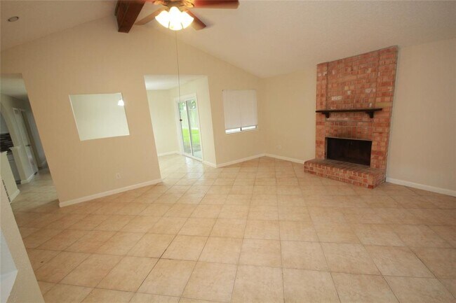 Building Photo - 2314 Townhall Ln