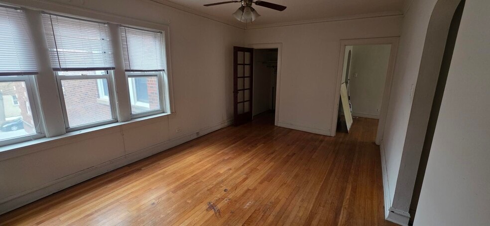 Building Photo - 908 Lyman Ave