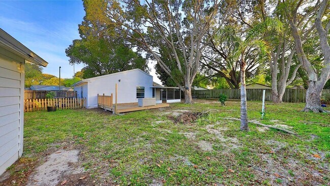 Building Photo - 3816 Pebble Ct